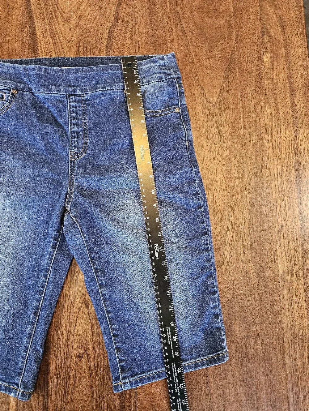Women's Westbound Denim Long Shorts Stretchy Dark Blue Wash Size 10